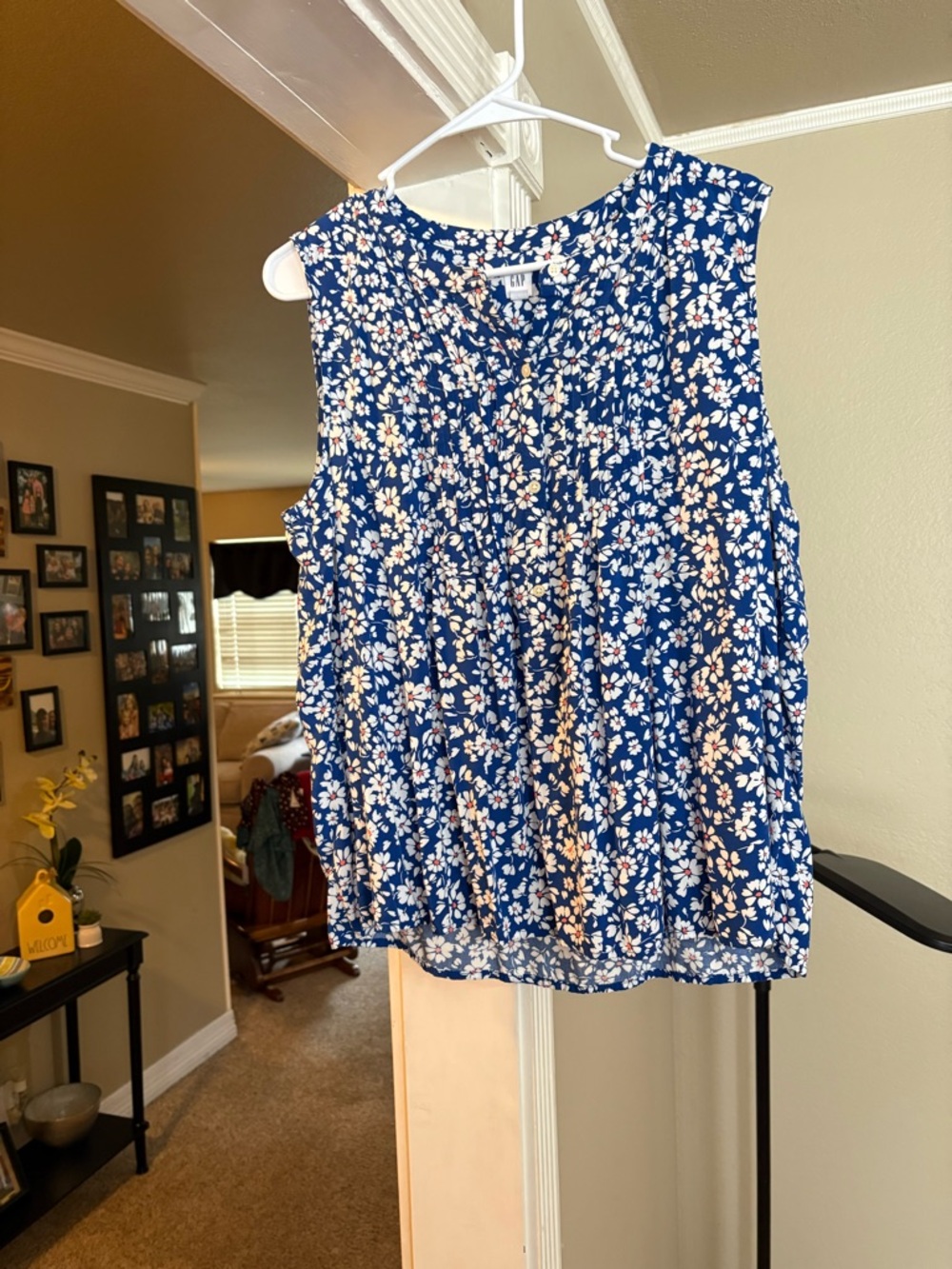 GAP Navy Floral Sleeveless Camisole with White & Pink Flowers